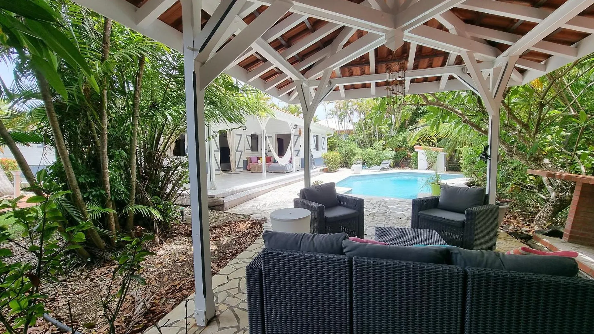 Maison Creole De Charme Avec Piscine Privee Et Ecrin Tropical Le François Martinik